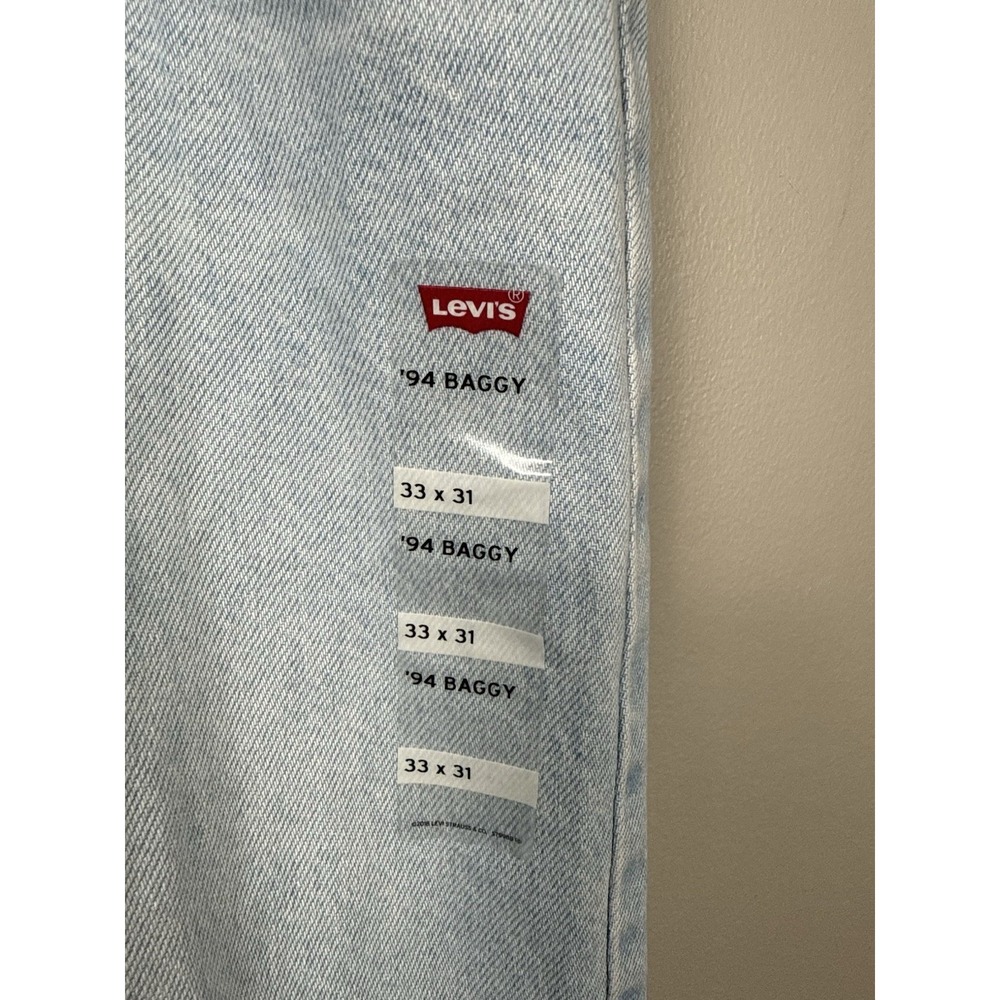 NWT Levis '94‎ Baggy Jeans 33x31 Blue Light Wash Distressed Denim Streetwear 90s - Picture 4 of 12